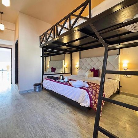 Hotel Nirvana Lakeside أُودايبور المظهر الخارجي الصورة