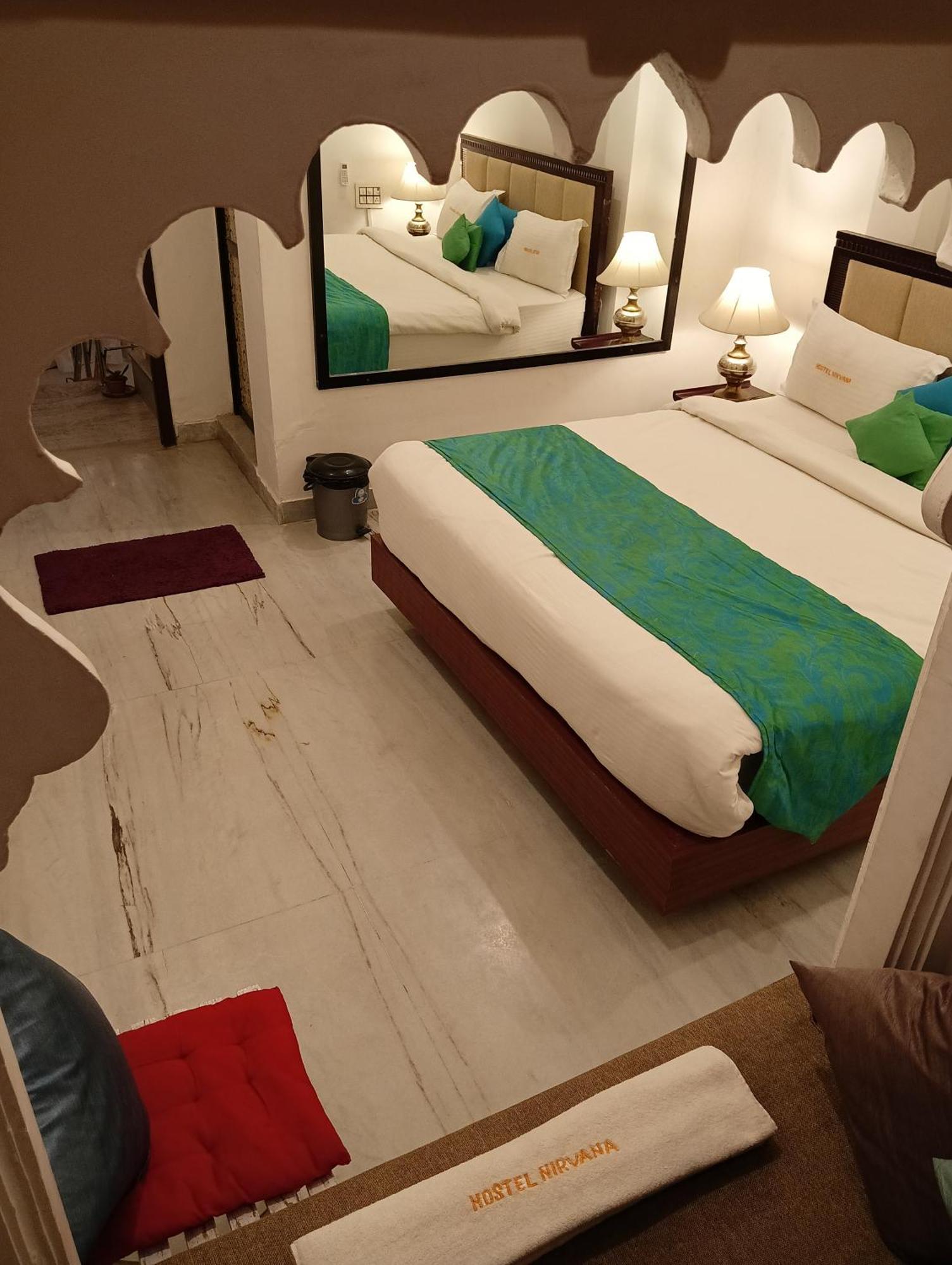Hotel Nirvana Lakeside أُودايبور المظهر الخارجي الصورة
